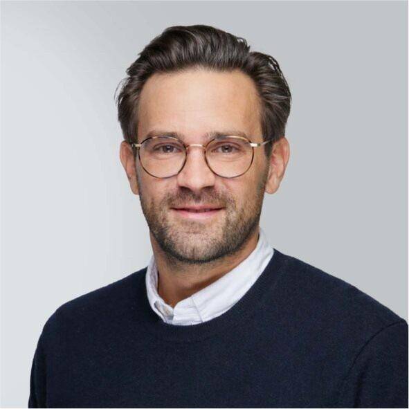 Nils L.
