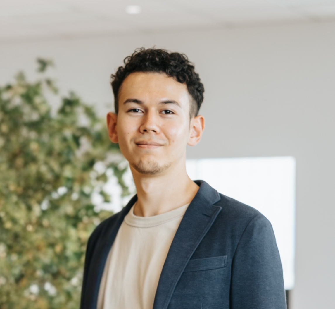 Roman  - Full Stack Software Engineer