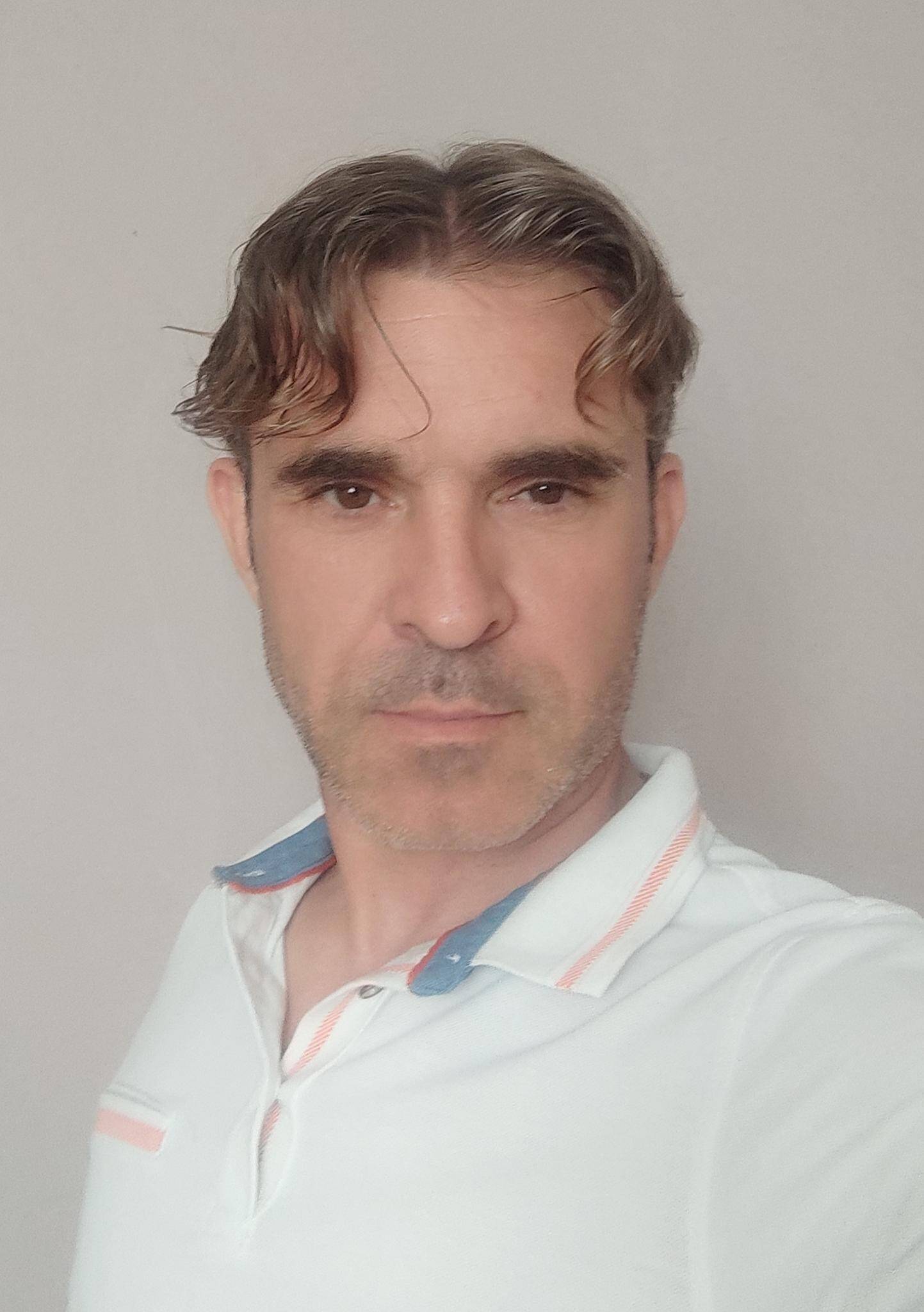 Yanis A. - Business Web Developper 