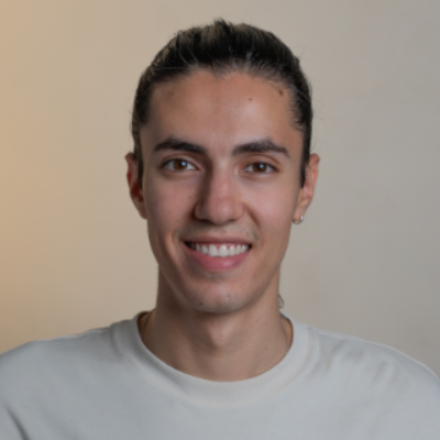 Emiliano Flores
