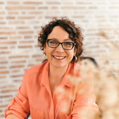 Laura  - Strategic mentor for workplace climate management
