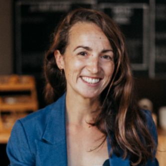 Laura Mezzone - Agence LinkedIn - Communication dirigeants