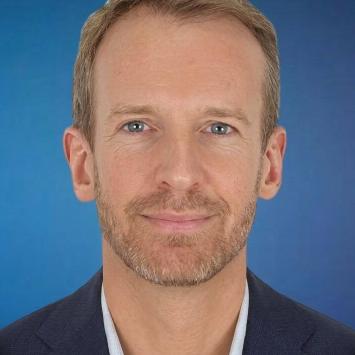 Thomas L. - Data Analyst | Data Pipelines Automation