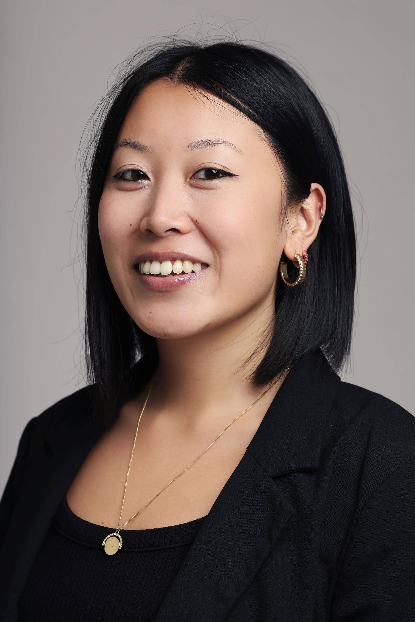 Sha Ni Zhang - Social Media Manager & Personal Branding