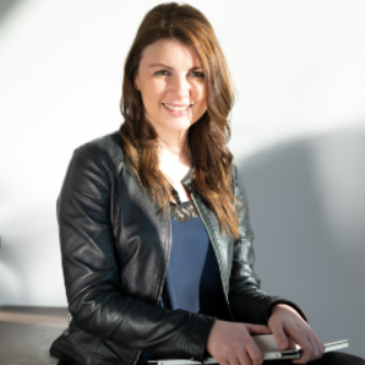 Emilie  - PMS/Vigilance Consultant – Medical Devices