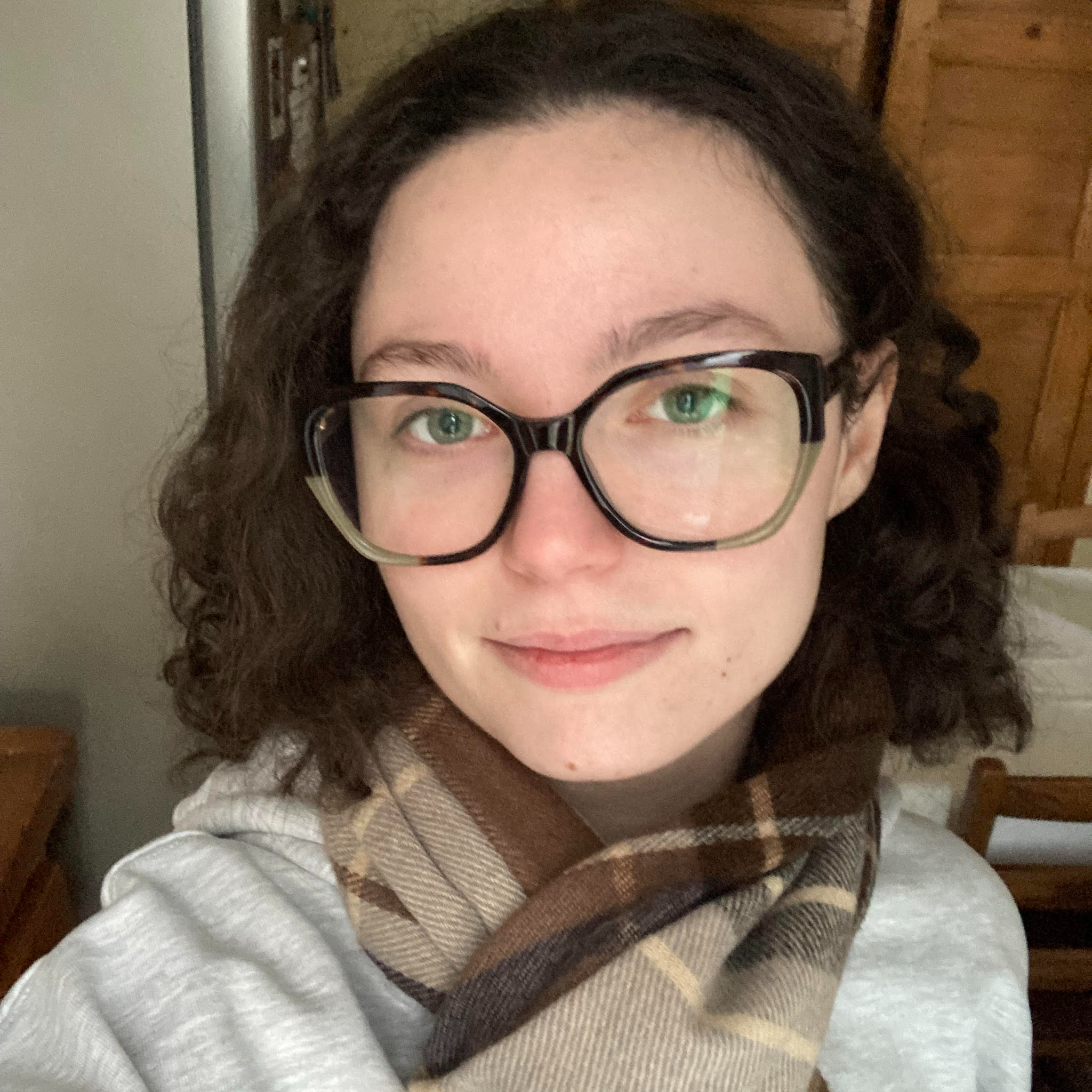 Julie Pascuito - Translator english>french/proofreader-critic