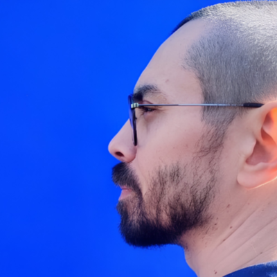 Julien Lecourt - Monteur Vidéo Motion Designer Directeur Artistique