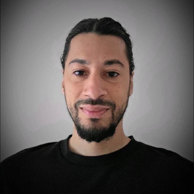 Mehdi M.