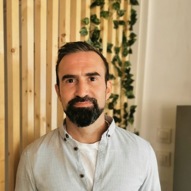 Mickaël  - Senior Statistical Programmer