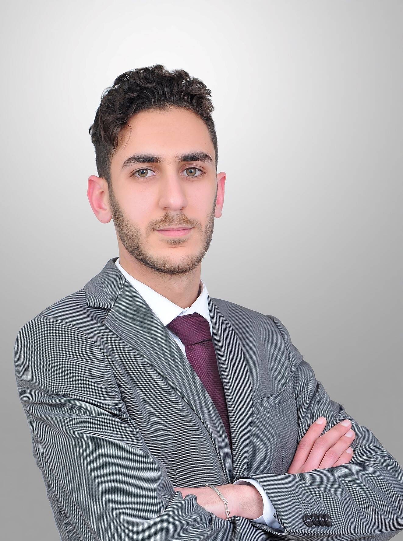Achraf  - Analyste en Transaction Services
