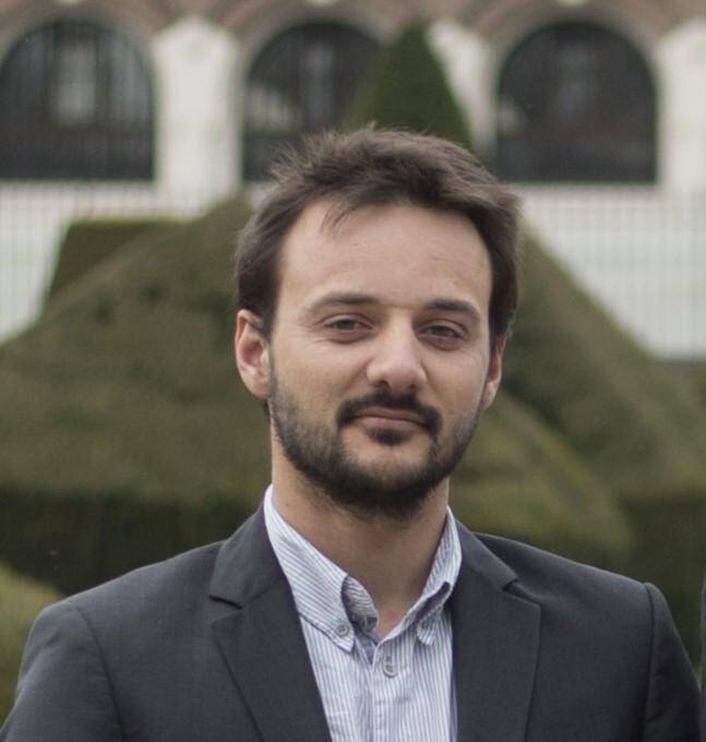 Yann L.