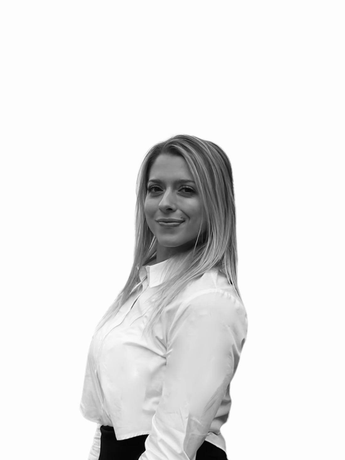 Camila Curti Zmud - Paid Media Specialist | Google Ads & Facebook Ads 