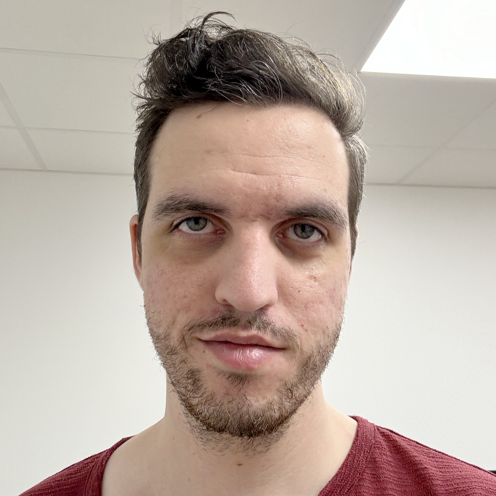 Yann L. - Développeur Fullstack, DevOps