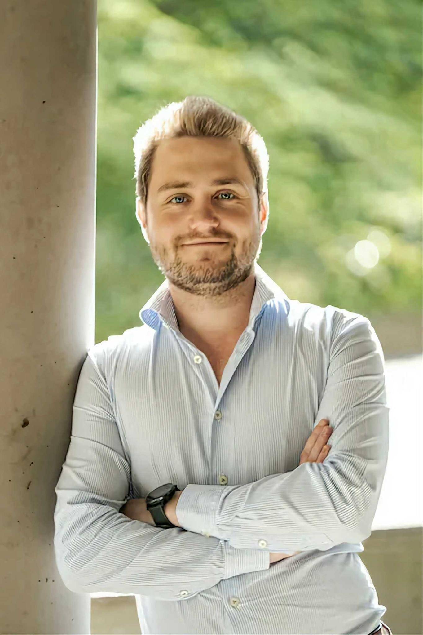 Charles  - Consultant en stratégie digitale