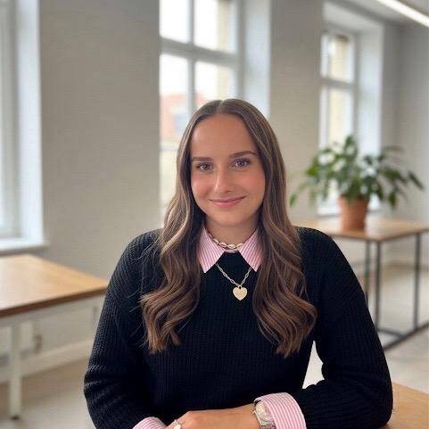 Alexia M. - Service Client/Customer Care  💬