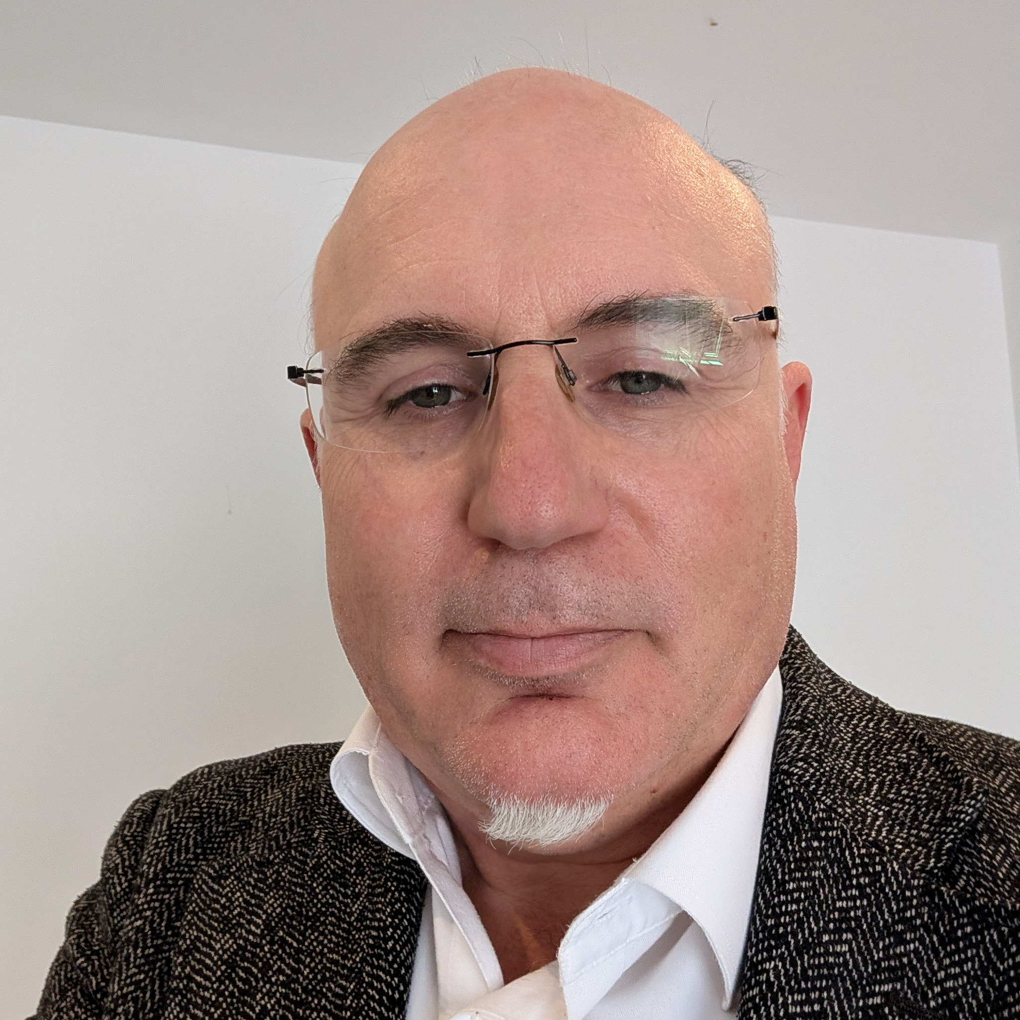 Fergus N. - Data Engineer | Data Architect | Data Management