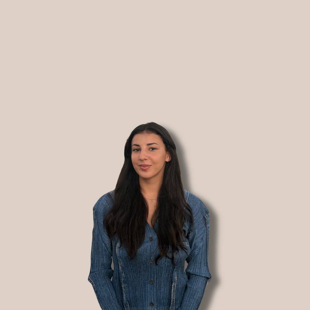Kamélia C. - Experte réseaux sociaux