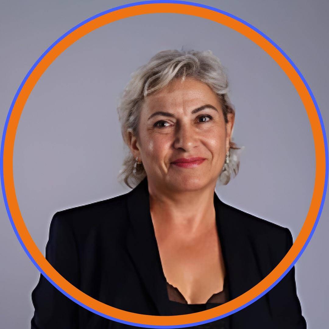 Pastora Ortiz - Especialista en estrategia empresarial y profesion