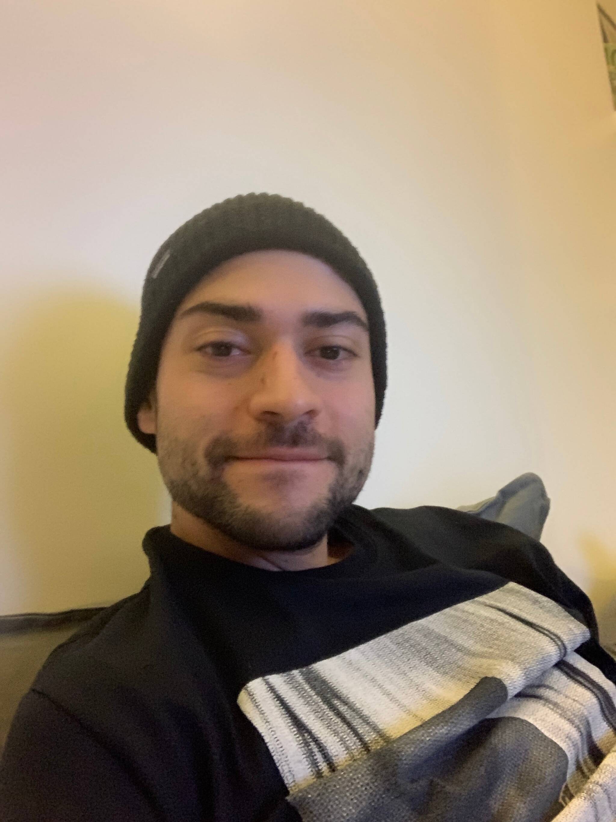 Mathias E. - Développeur Full-Stack Mobile & Web | iOS, Android