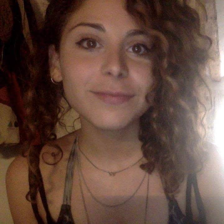 Claudia Claros - Translator & Copywriter
