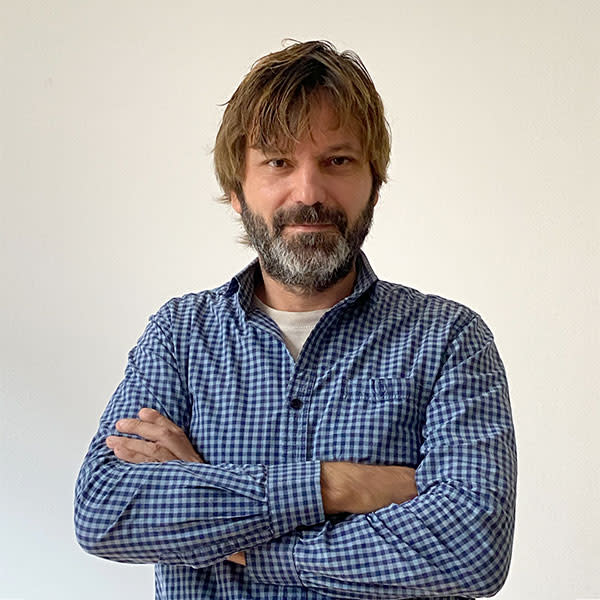 Pedro Franquet - Diseñador Gráfico - Identidad, Editorial y Publi