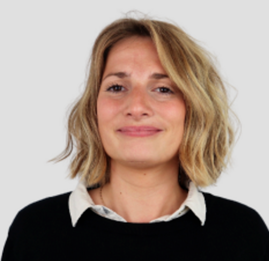 Solène Kelma - Experte Customer Care Manager (Fluent English) 🚀