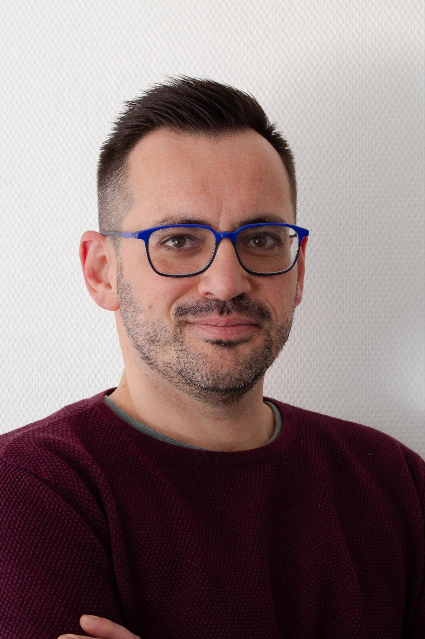 Stéphane  - HRIS Project Manager - Business Analyst