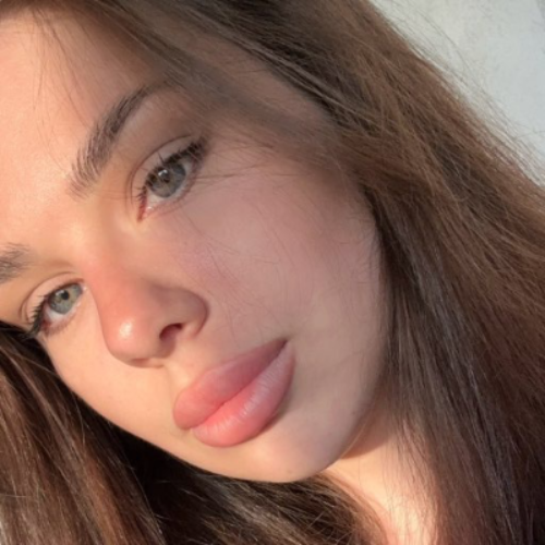 Kristina K - Customer support service manager