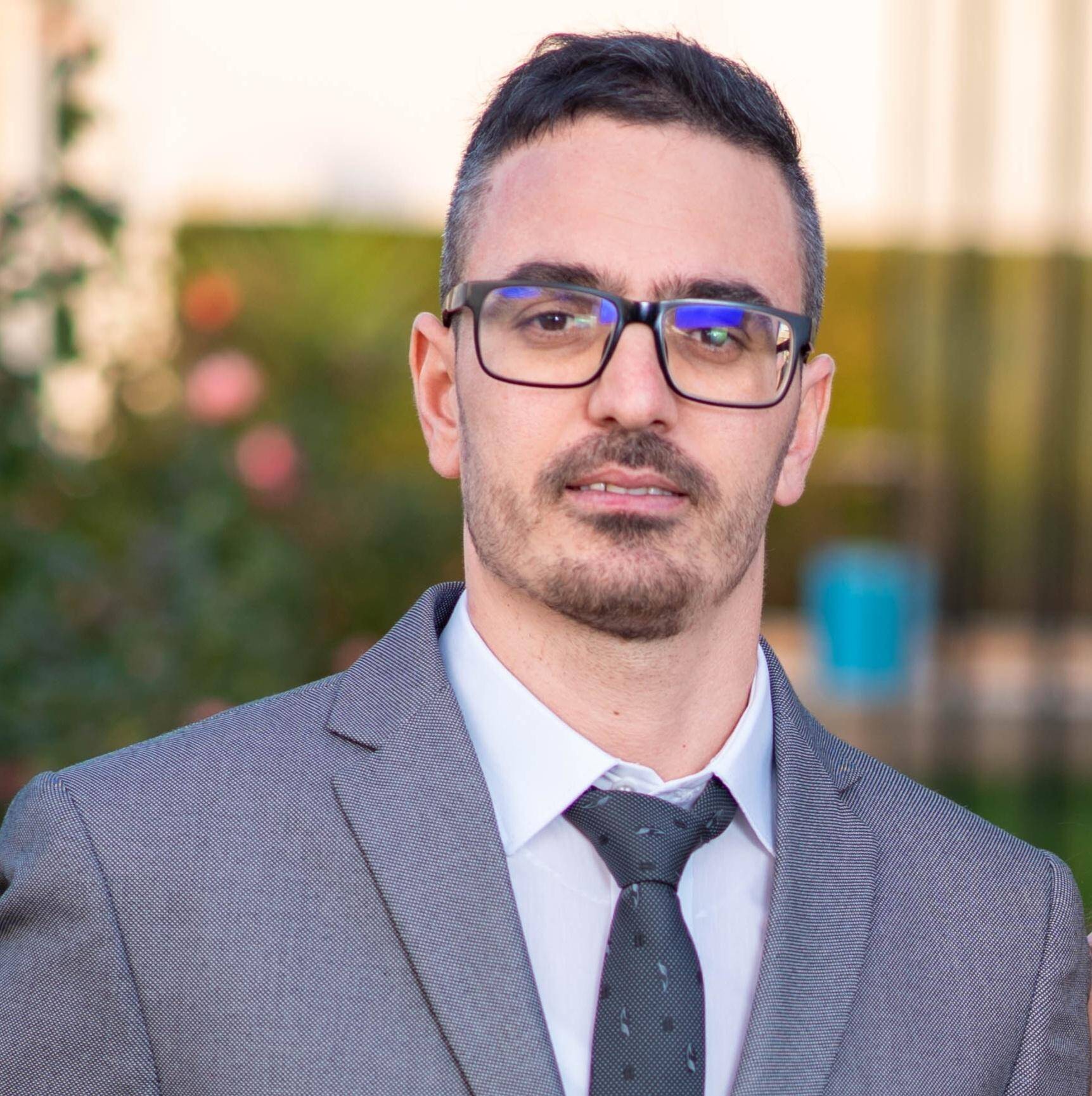 Ahmed  - Network & Cloud Architect