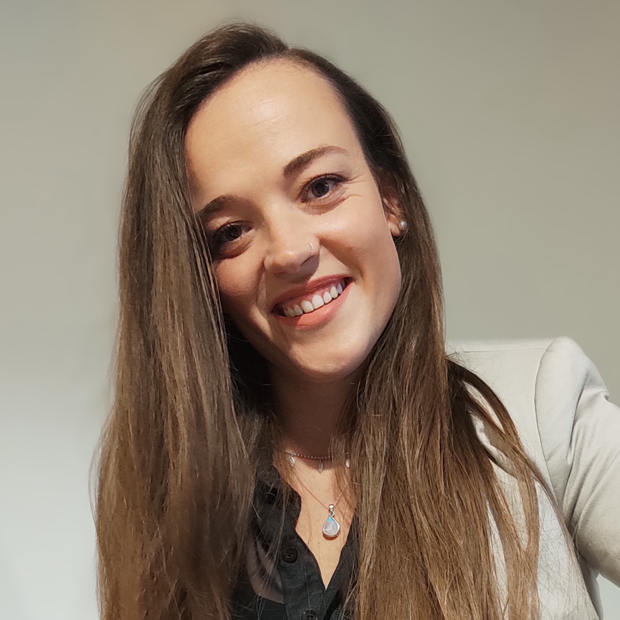 Léna Ross - Rédaction Web SEO | Création de sites sur mesure 