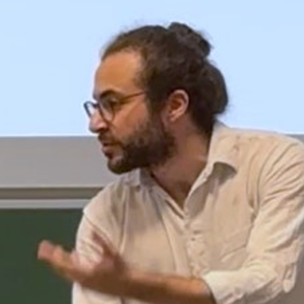 Pierre  - Physicien