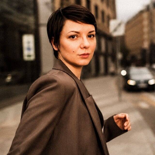 Katja Elizarova - Graphic & Web Designer | UX/UI | Branding
