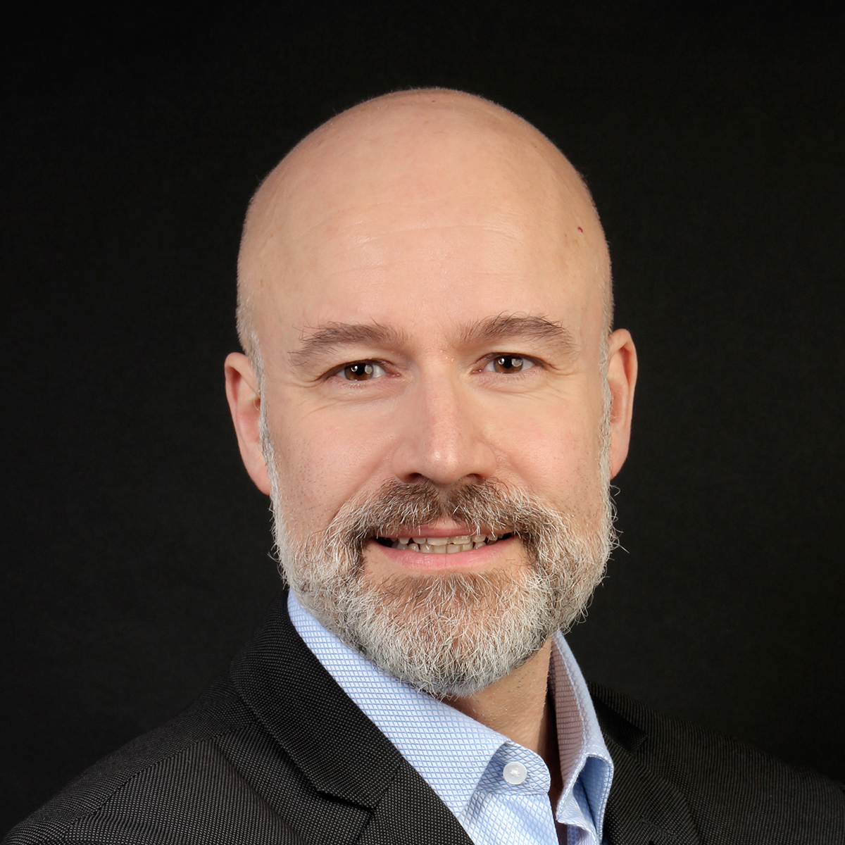 Cédric  - Purchasing Directeur , Purchasing Business Consulting and IT