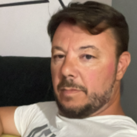 Simone Lucchini - AI Automation & Chatbot Specialist
