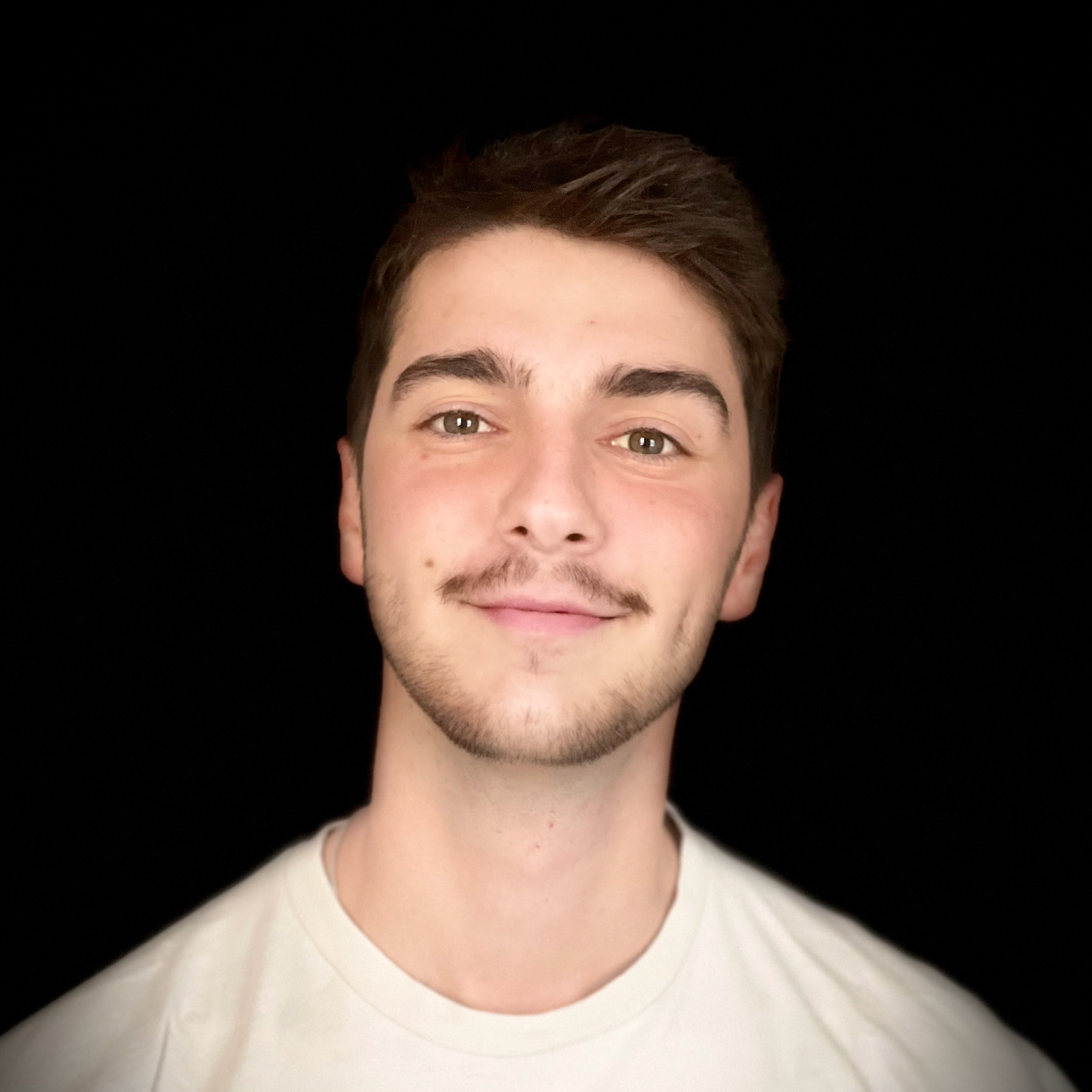 Axel L.