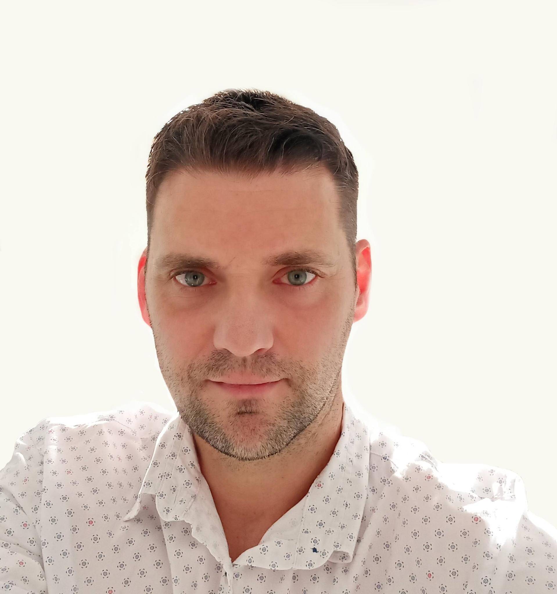 Cedric  - M365 Architect, Sharepoint Power Platform Expert