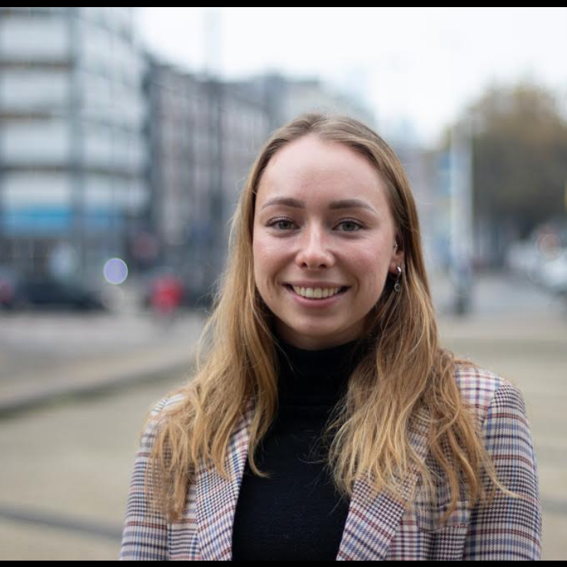 Nina De Groot