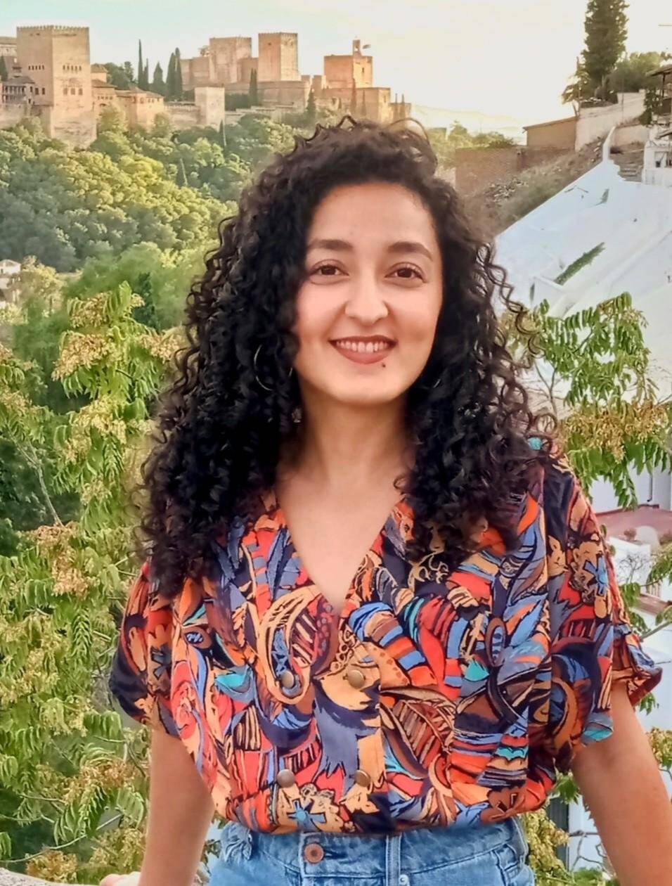 Daniela  - DATA ANALYST | POLITICAL ANALYST | RESEARCHER 