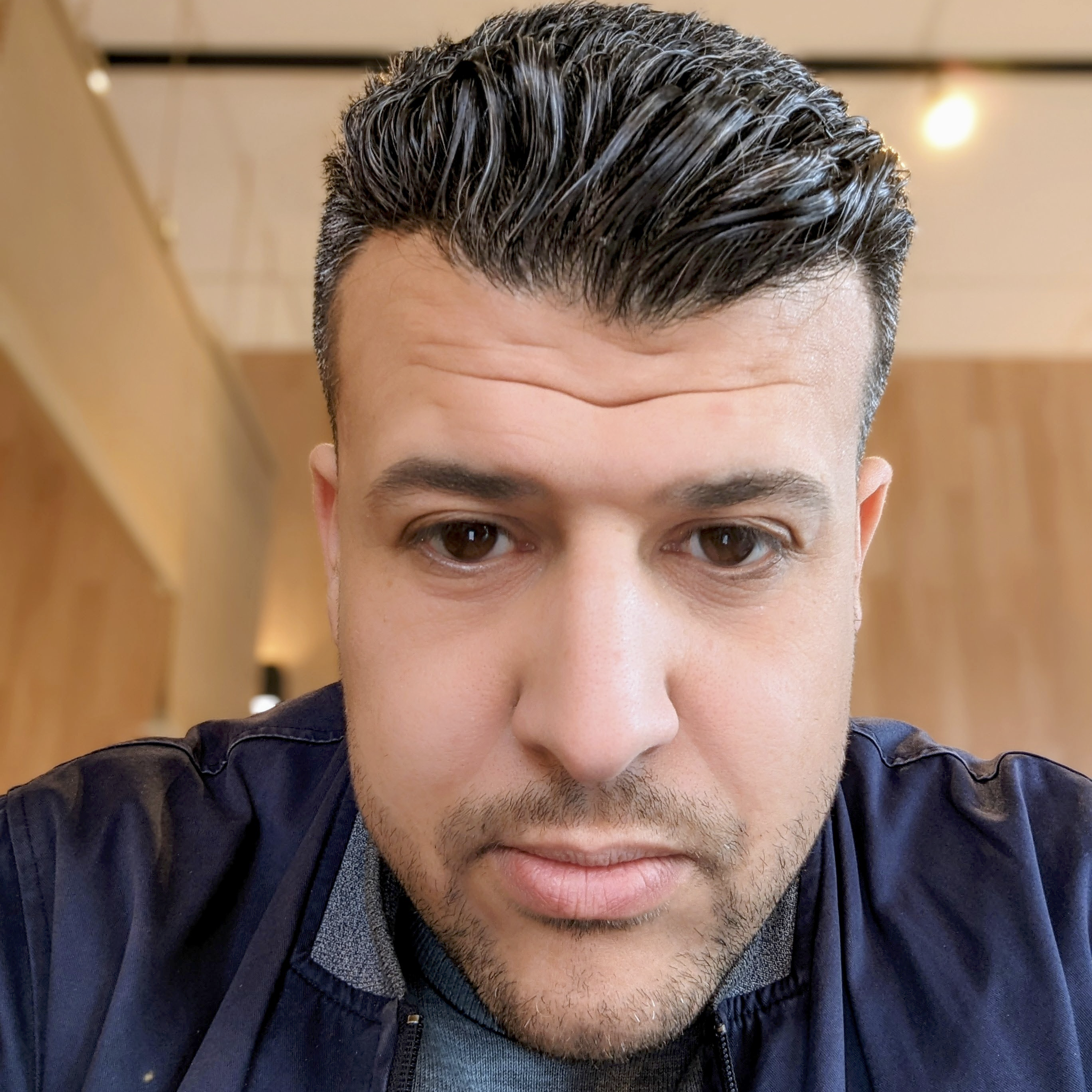 Hakim Azzouzi - Business Intelligence Consultant