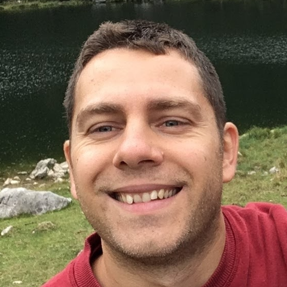 Laszlo C. - AI Engineer | AI Search & RAG + Evaluation