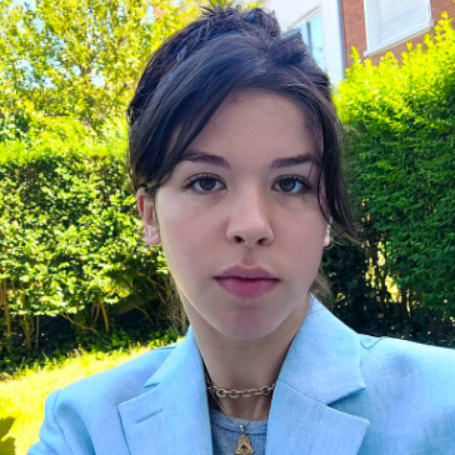 Lella L.