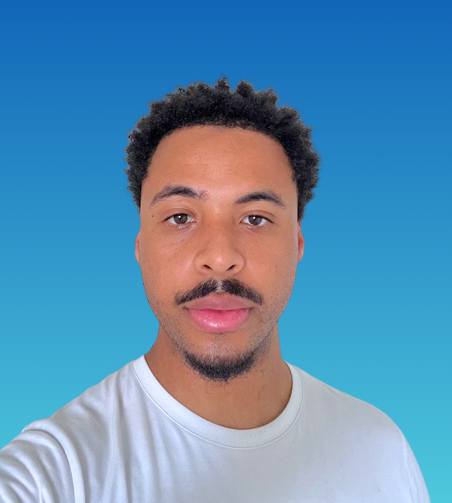 Idriss Ahamada - Développeur IA — MVP, landing pages (Claude Code)