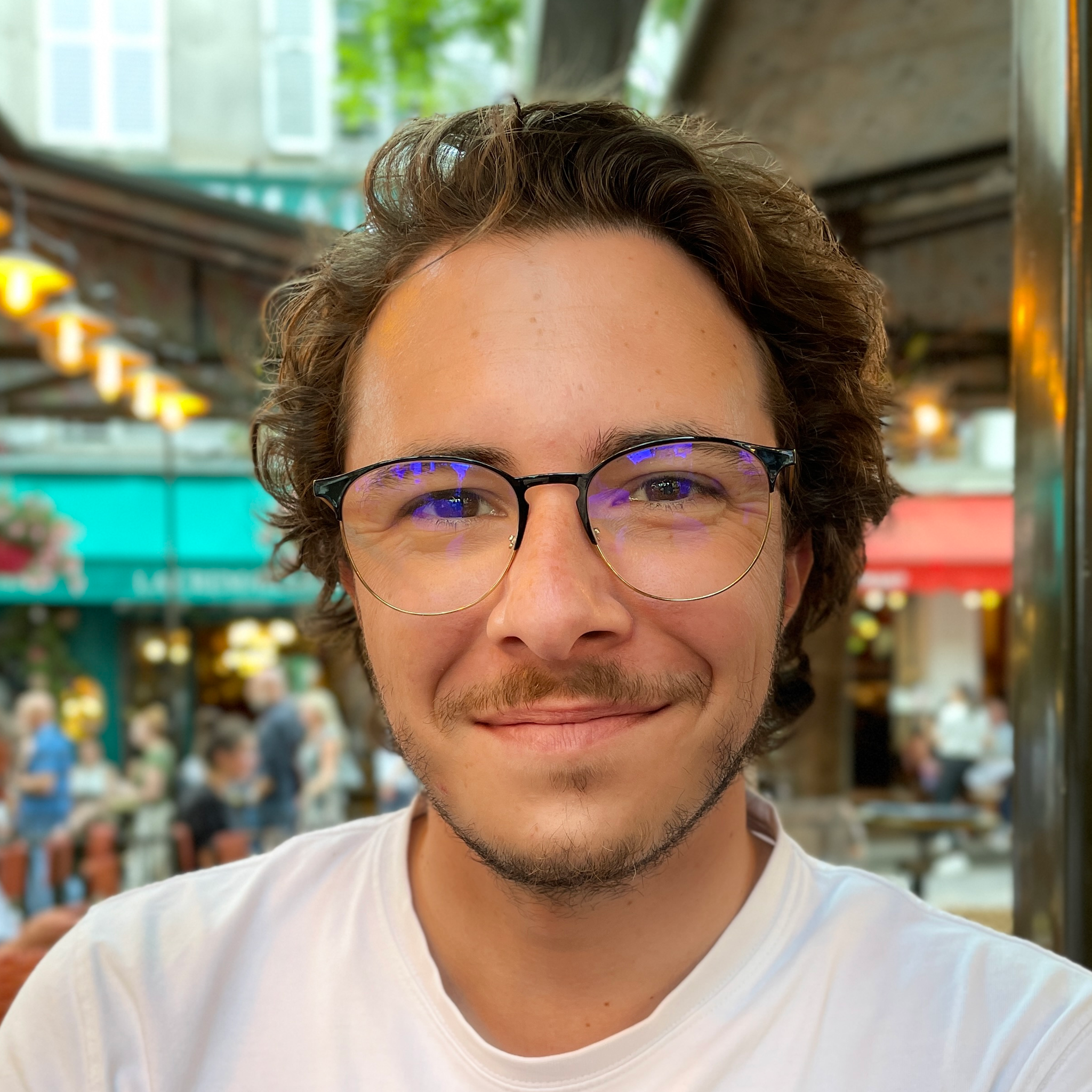 Thomas B. - Media Buyer | Meta & TikTok Ads | E-commerce D2C