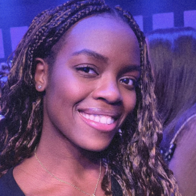 Wini S. - Community manager |Spécialiste des réseaux sociaux