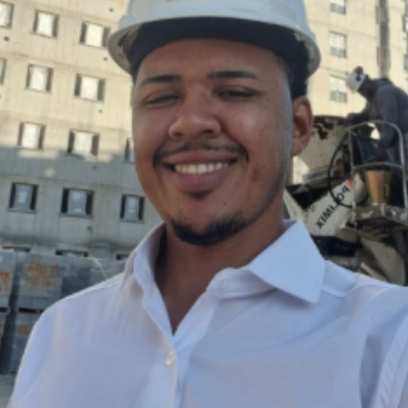 Leonardo Oliveira - Técnico Engenheiro