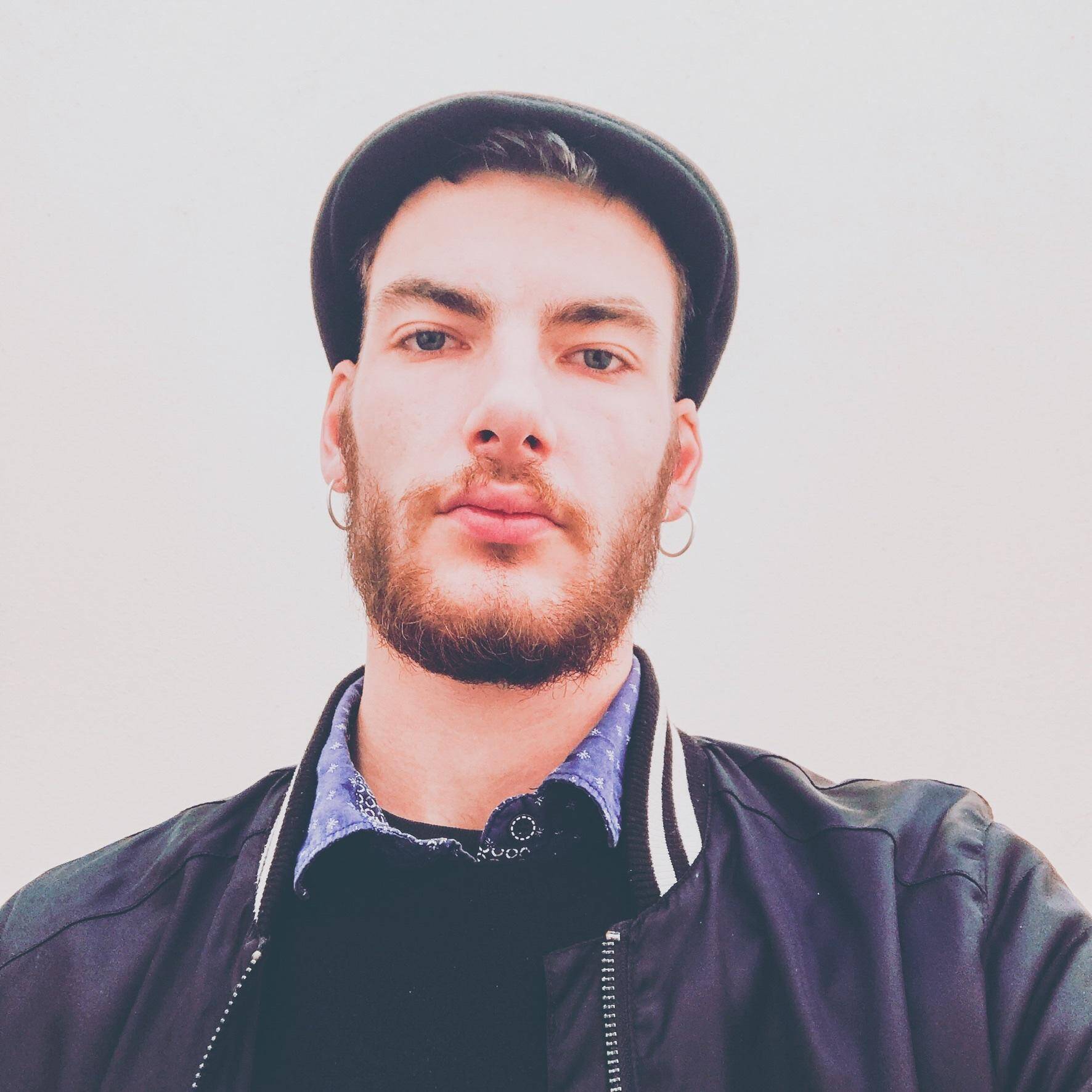 Maxime  - Musicien compositeur musique à l’image 