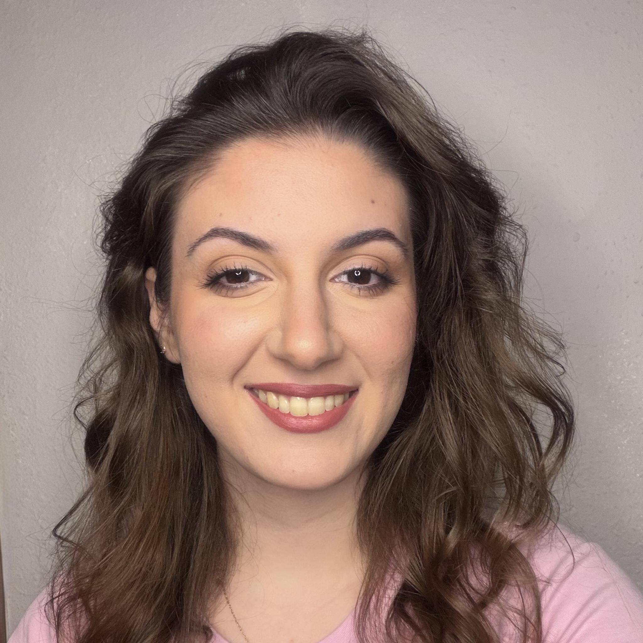 Ana  - Maquilladora profesional 