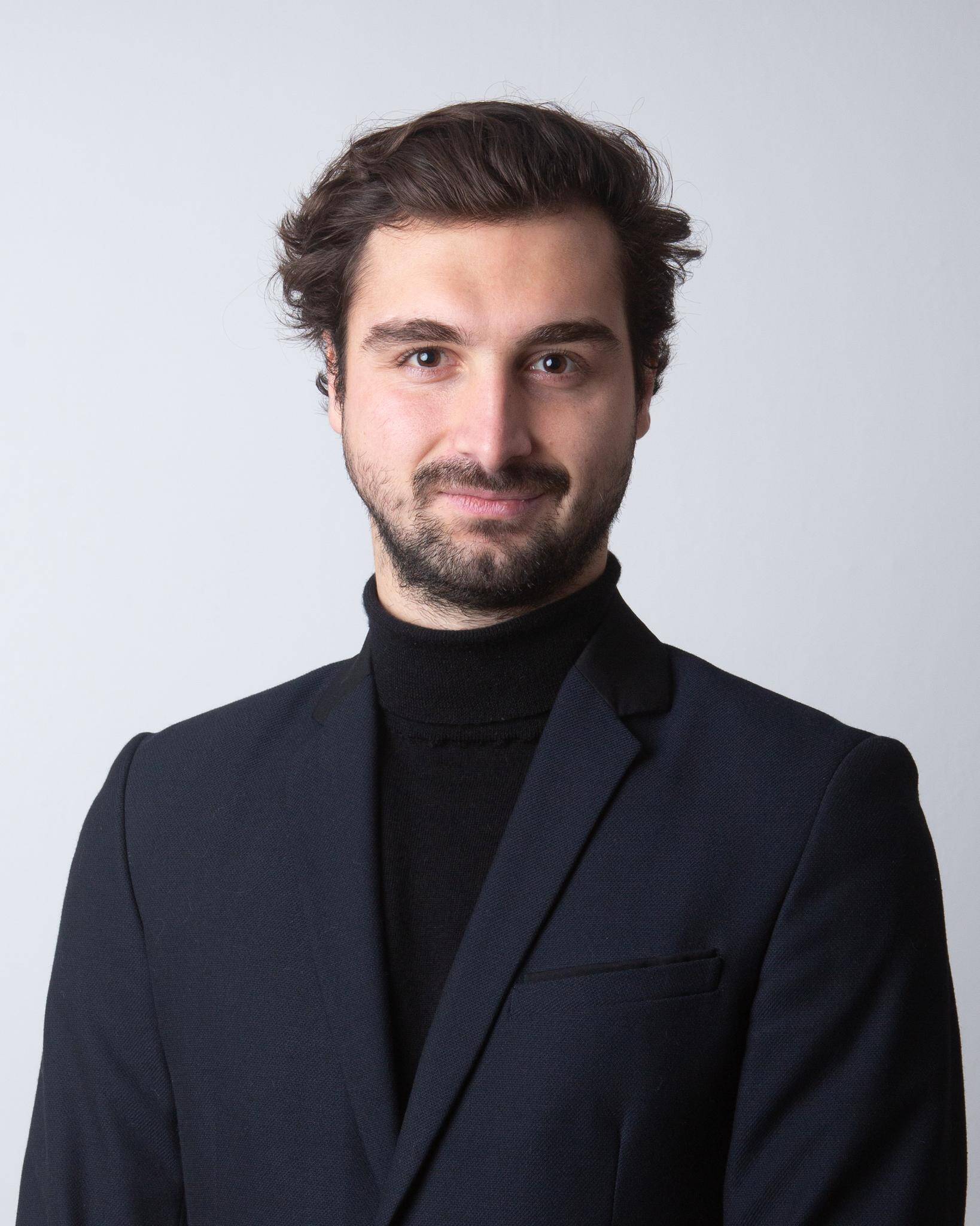 Aurelien E. - Consultant Digital | Design Thinking & IA | RQTH