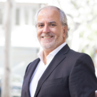 Javier  - Experto en Estrategias de Transformación