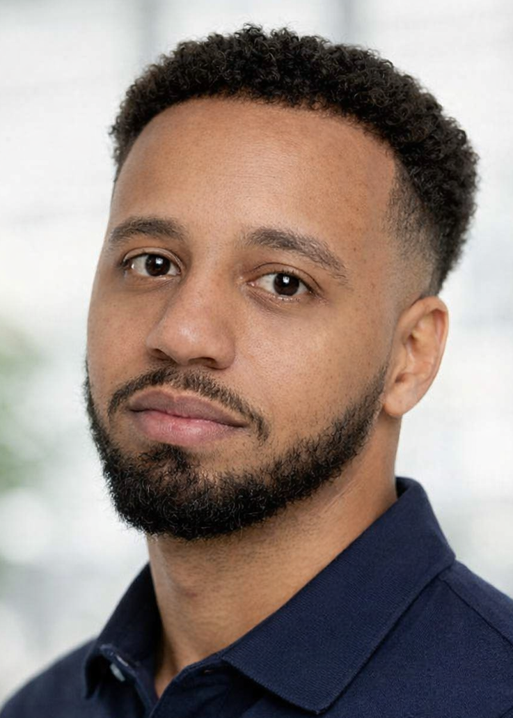 Tiago André D.